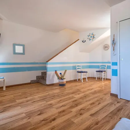 Cala Sant'andrea Tatil Evi