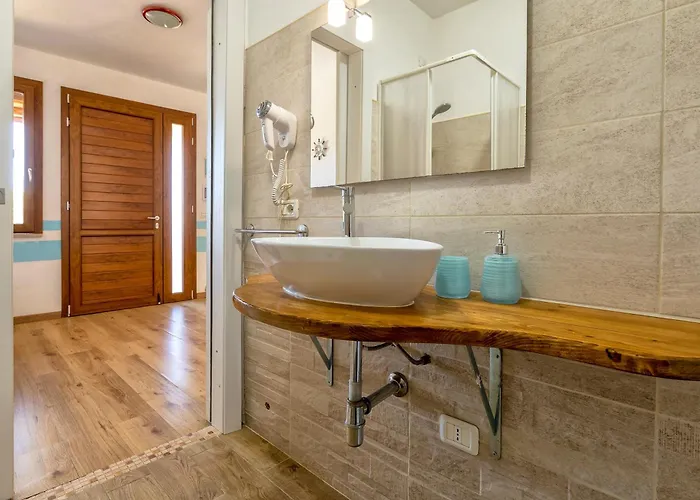 Cala Sant'andrea Дом отдыха Стинтино